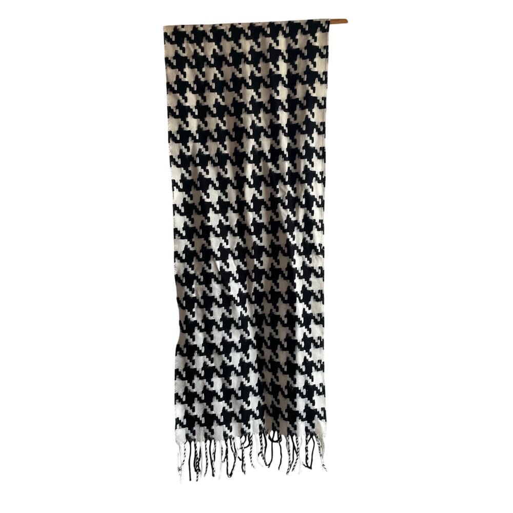 Houndstooth Scarf Unisex Black White Woven